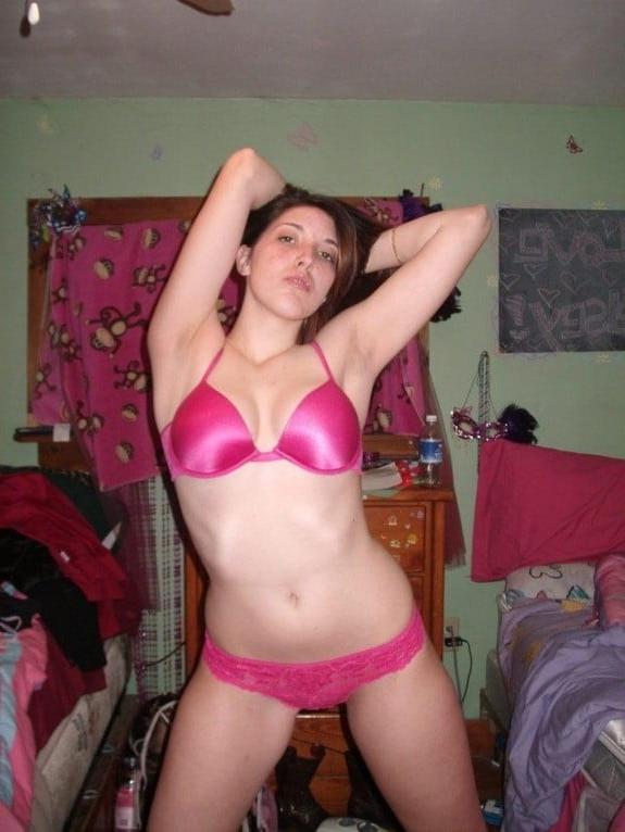 12P Best Nude Ella