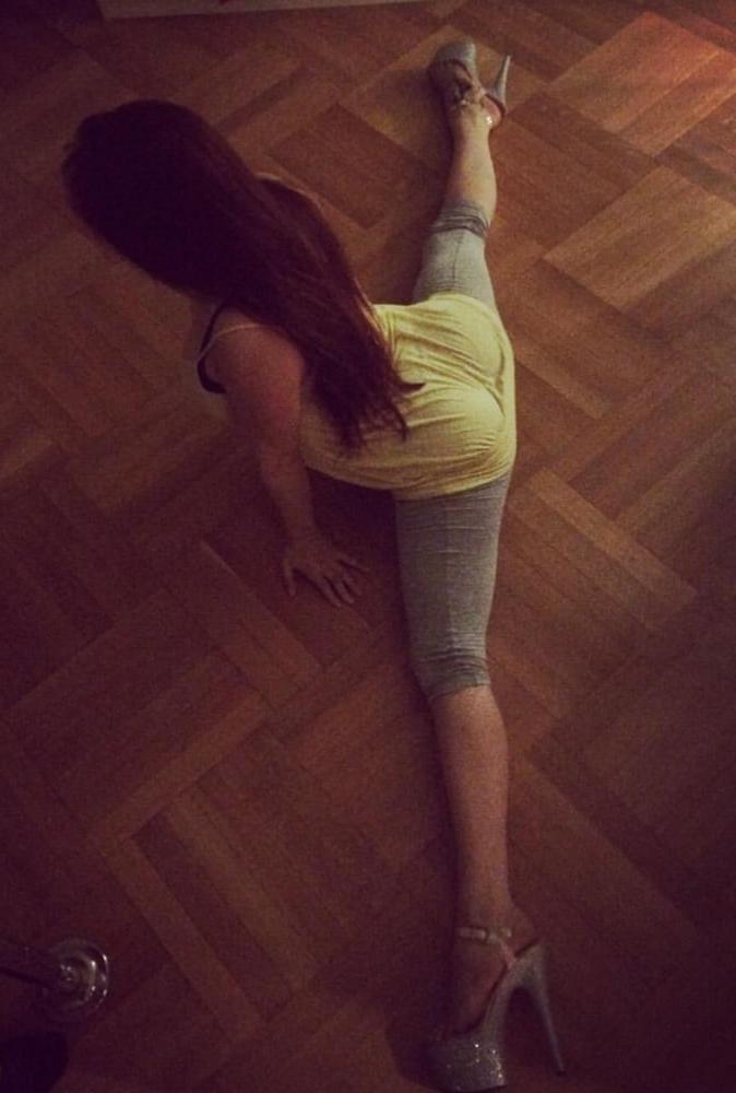 6P GYMNAST GIRL