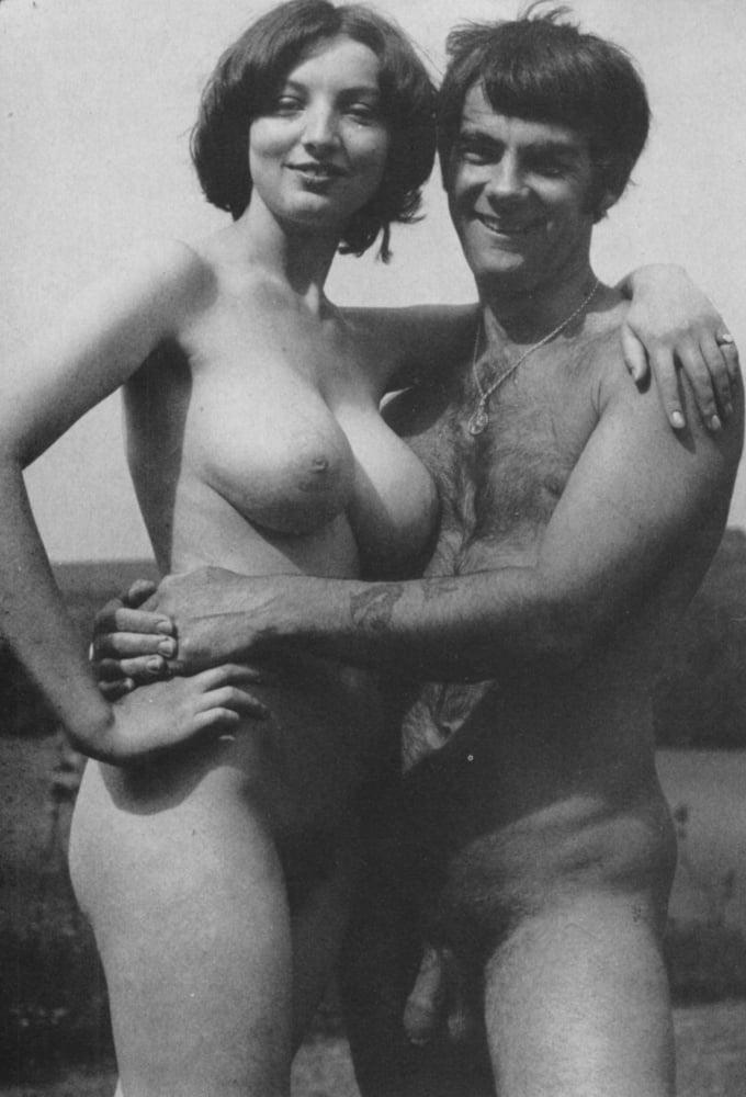 25P Melanie and another nudist