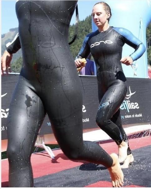 25P Wetsuit Wet Pussies 18