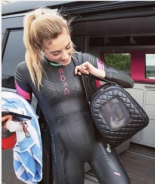 25P Wetsuit Wet Pussies 15