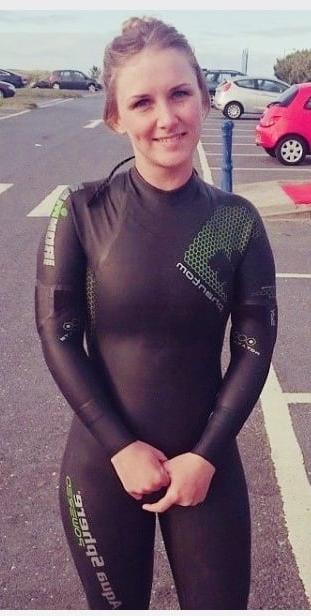 25P Wetsuit Wet Pussies 15