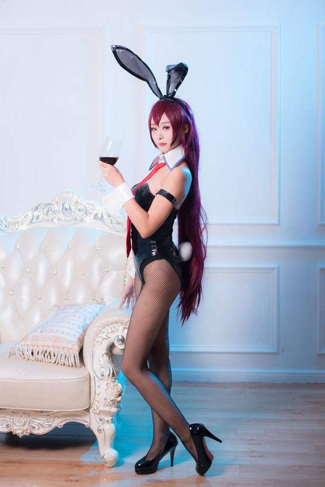 25P Cute bunny girl
