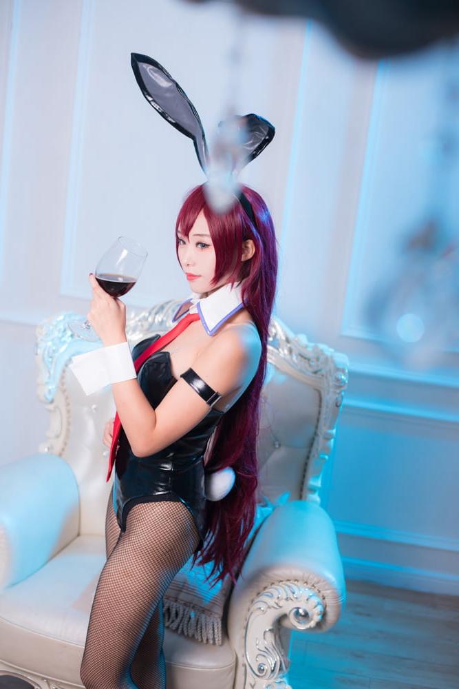 25P Cute bunny girl