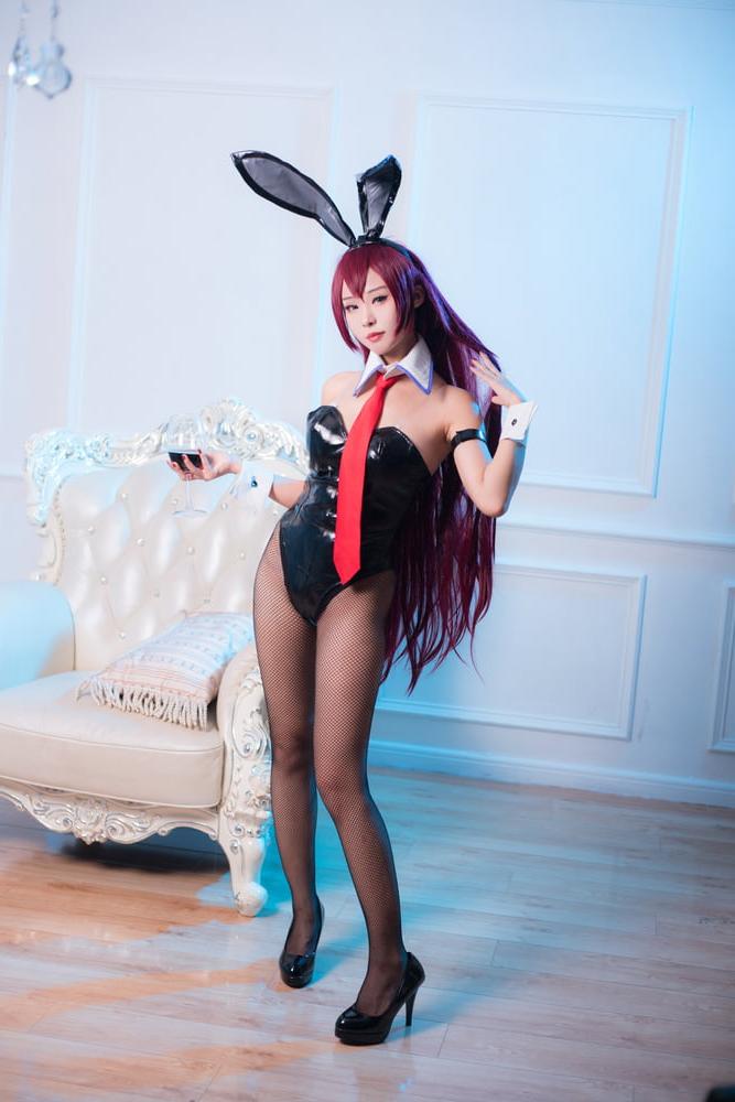 25P Cute bunny girl