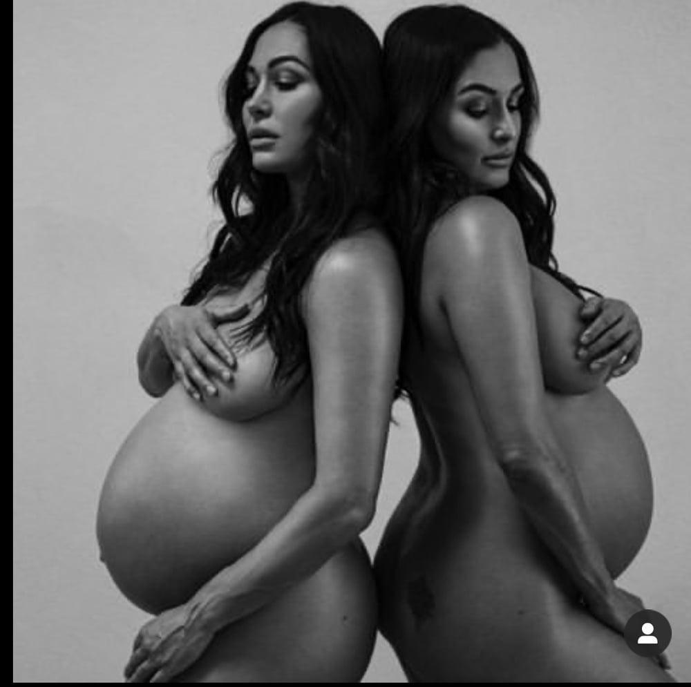 5P Bella Twins nude and pregnant