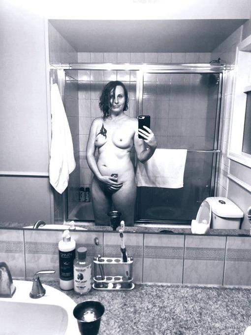 25P Ms Nelson nude foto