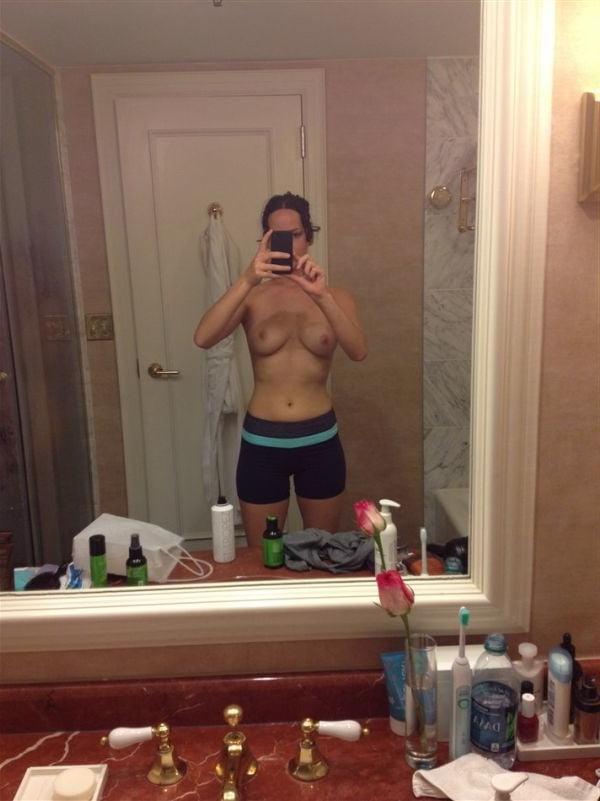 25P Jennifer Lawrence Nude