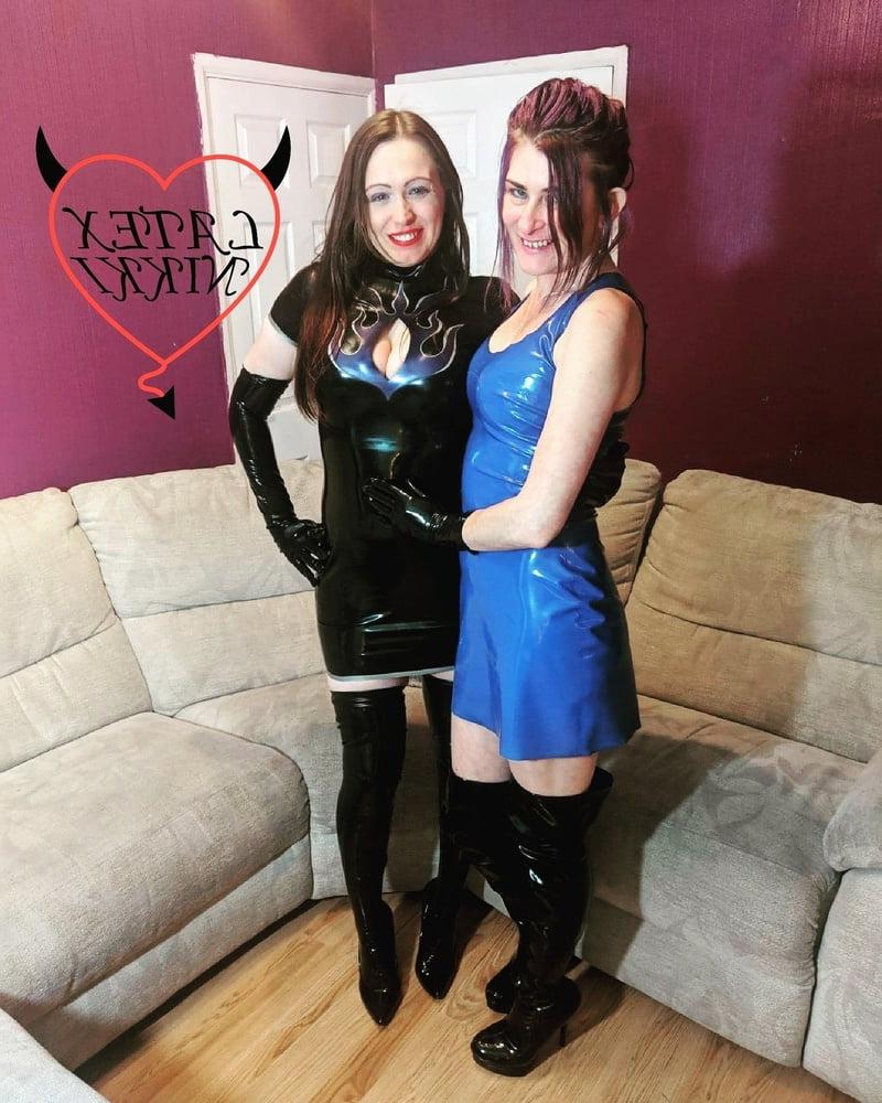 24P Latex Nikki