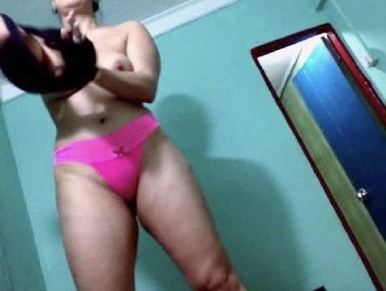 5P My nude click by my aunty