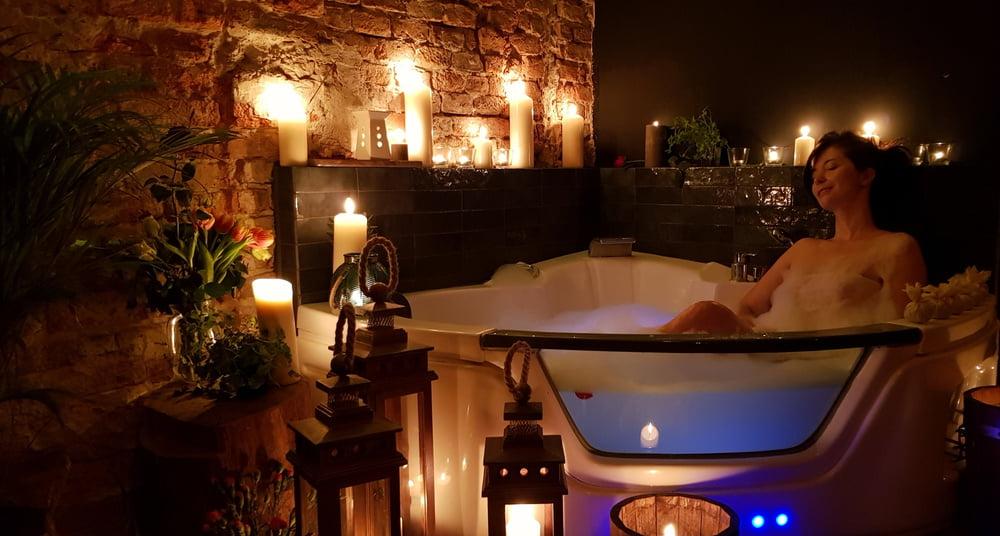 9P Sauna and spa (non nude)