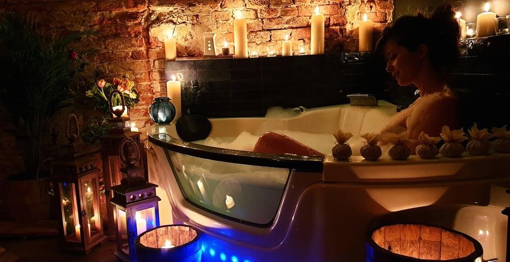 9P Sauna and spa (non nude)