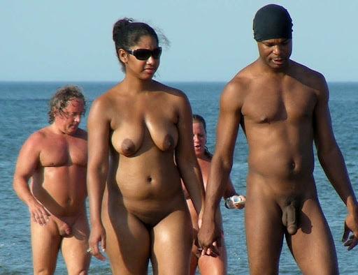 25P Sexy nude couples!