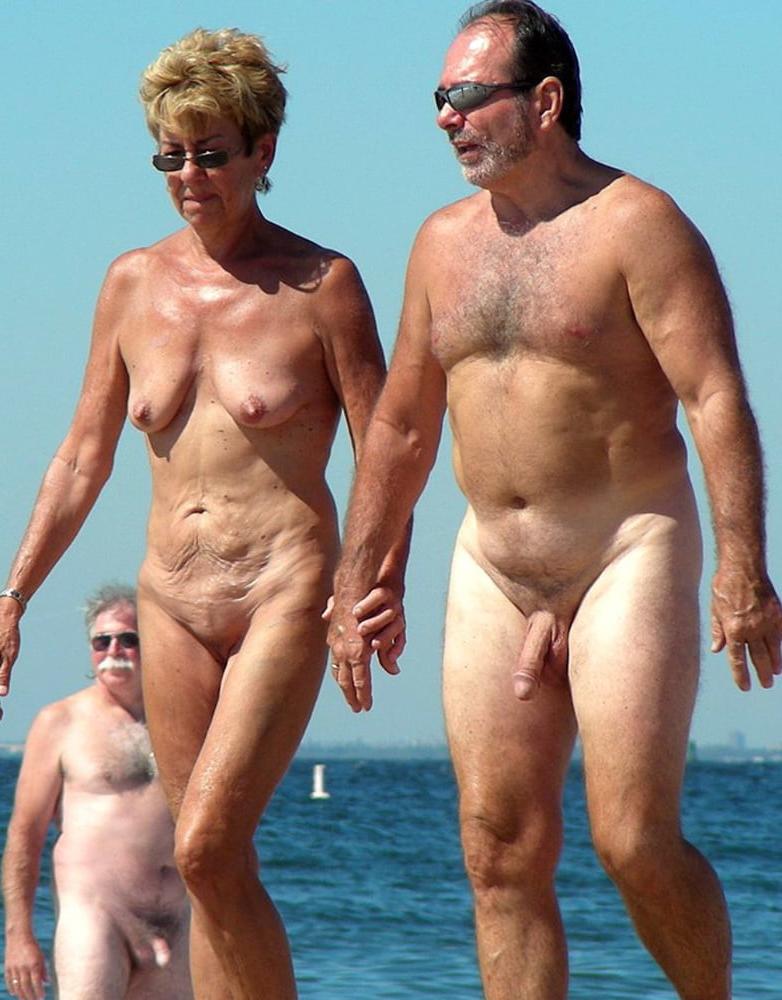 25P Sexy nude couples!