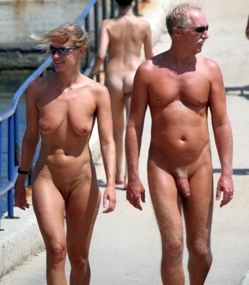 25P Sexy nude couples!