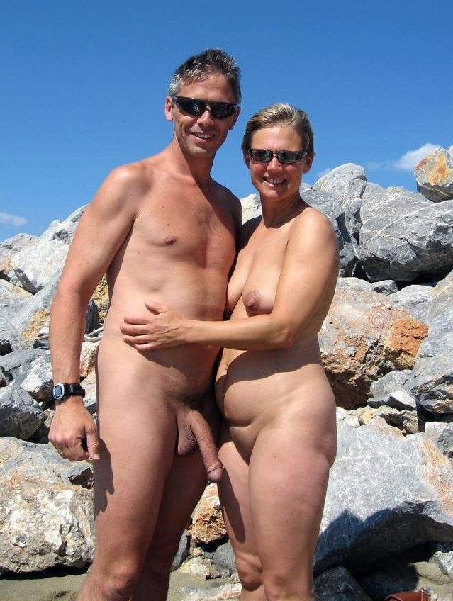 25P Sexy nude couples!