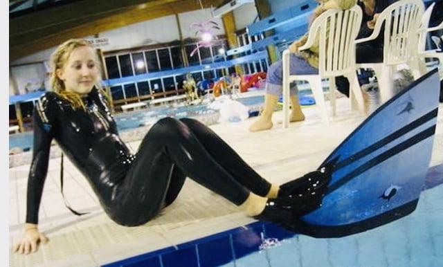 25P Wetsuit Wet Pussies 17