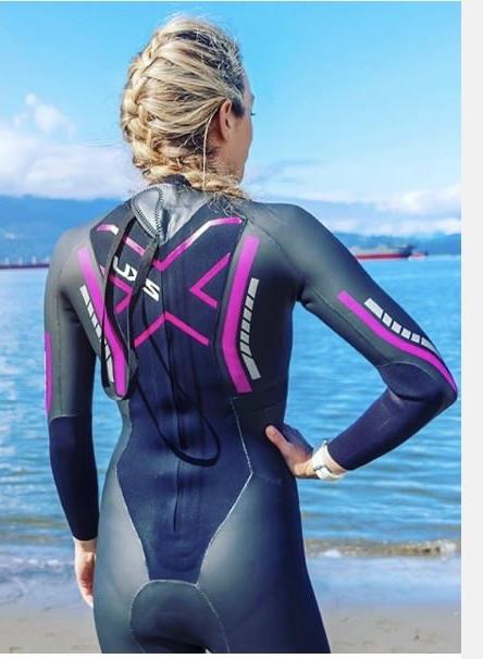 25P Wetsuit Wet Pussies 17