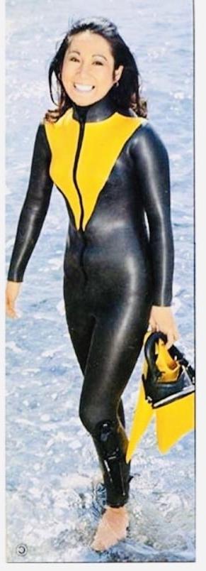 25P Wetsuit Wet Pussies 17
