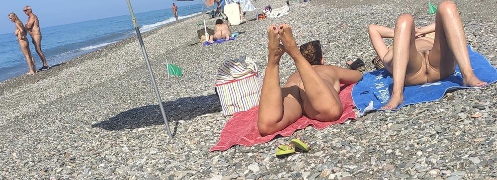 25P First 2020 nudist beach Day