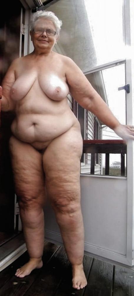 25P grannies fully nude