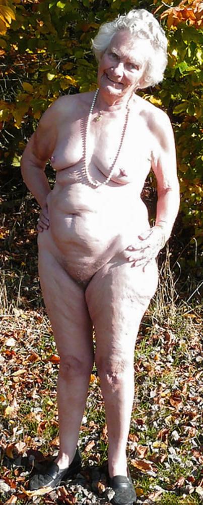 25P grannies fully nude