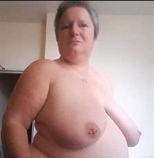 25P grannies fully nude