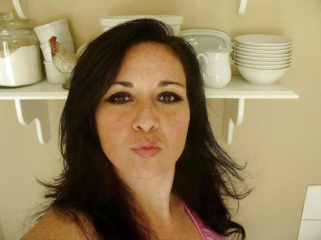 6P Latina Milf
