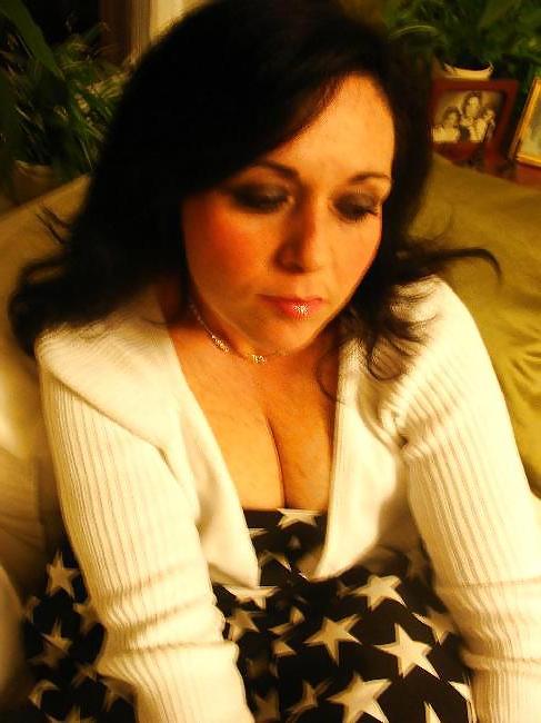 6P Latina Milf