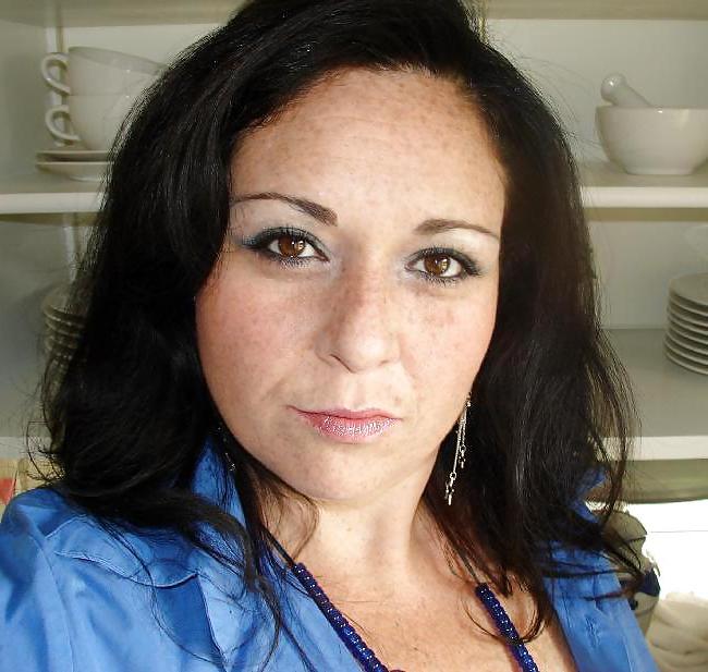 6P Latina Milf