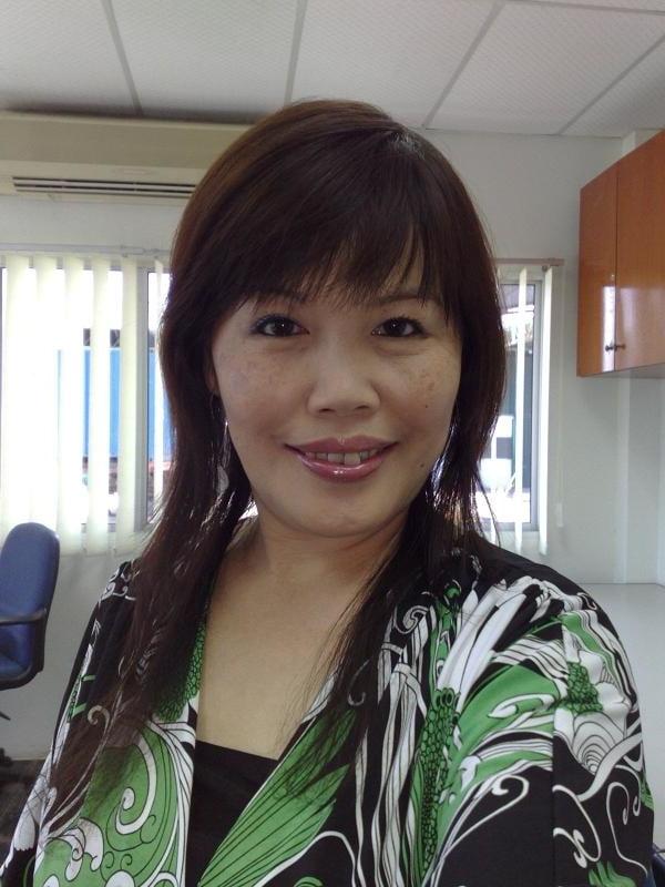 25P Sexy Asian Milf