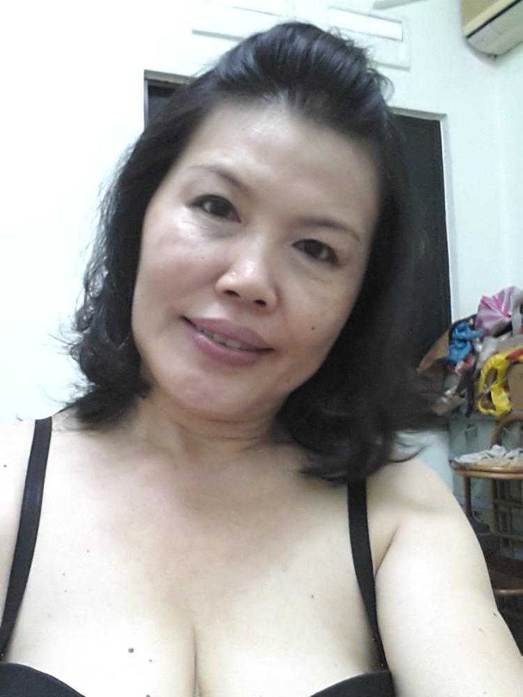 25P Sexy Asian Milf