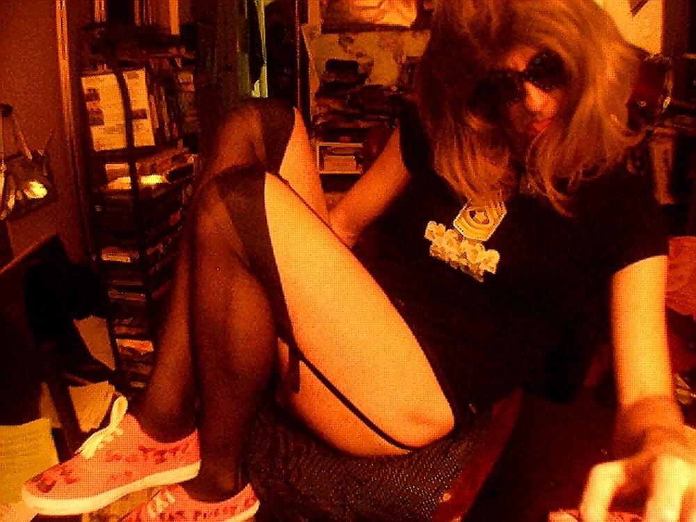 25P Sneakers & Heels