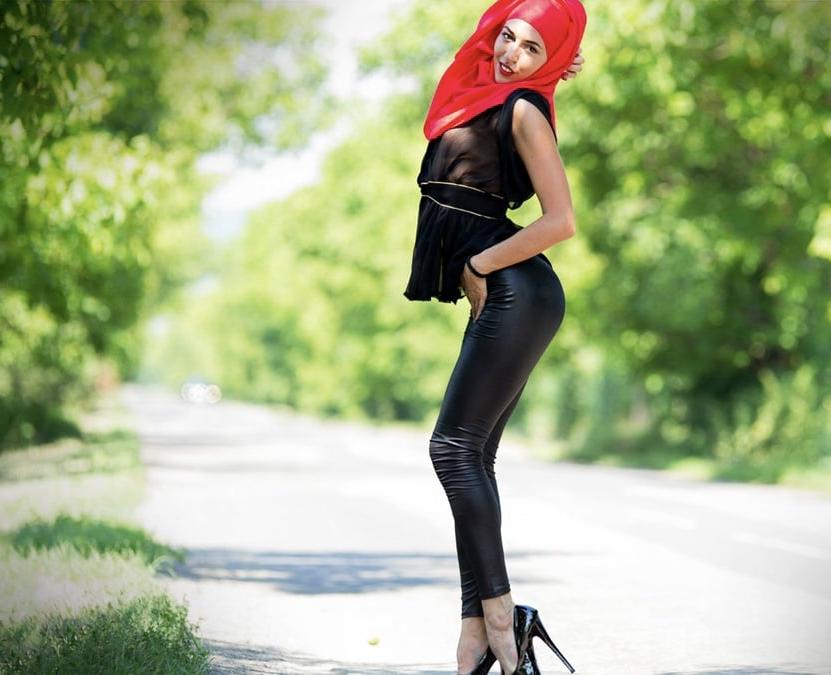 25P Niqab hijab nylon heels