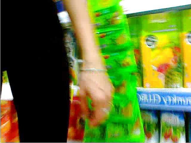 25P Ulica, sklep, bus ...