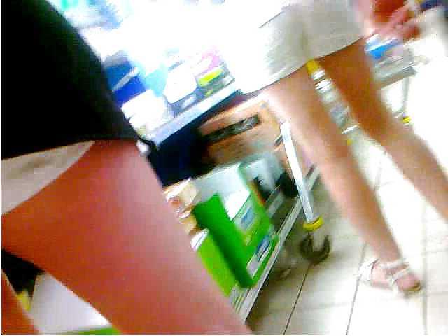 25P Ulica, sklep, bus ...