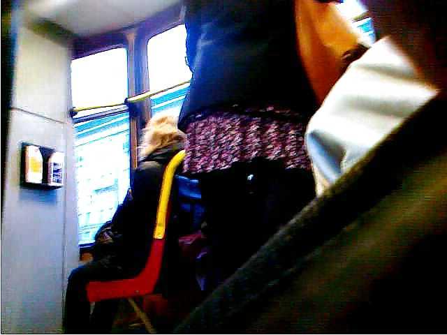 25P Ulica, sklep, bus ...
