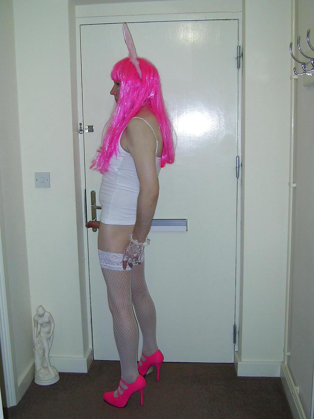21P Suzi Sucks: Bunny Gurl, 2 of 2