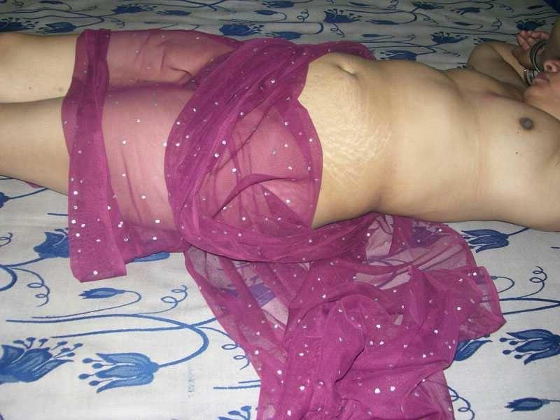 12P My Aunt nude body