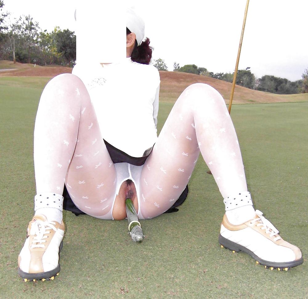 12P Korean girls at golf club