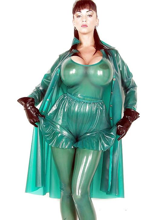 13P Bitches in latex oufit