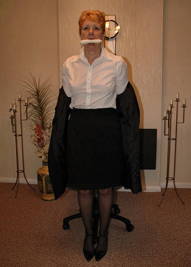 25P BDSM loving granny