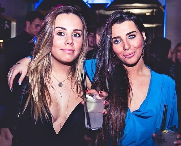 20P Girls partying in club - Paris #96