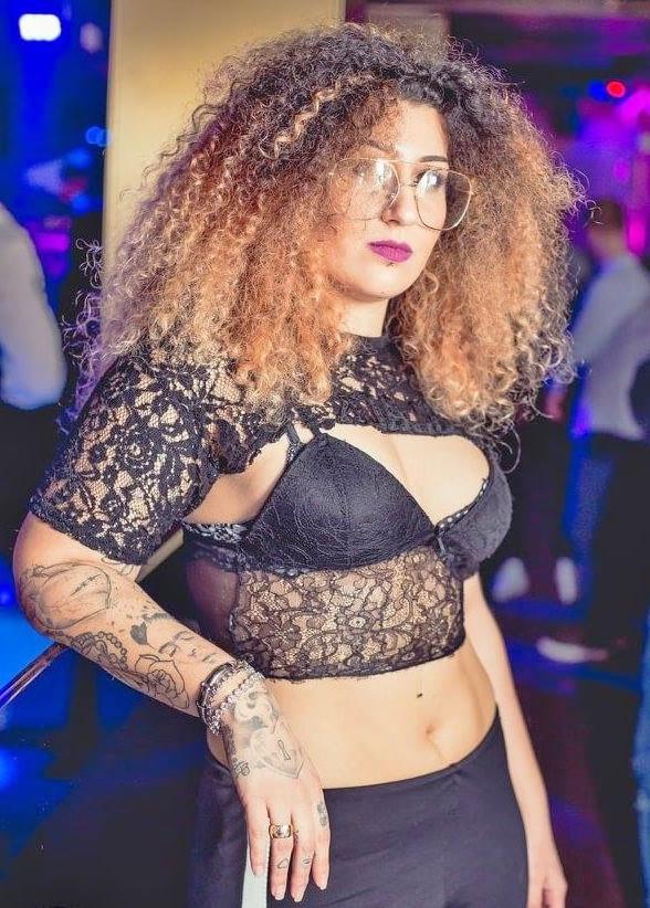 20P Girls partying in club - Paris #96