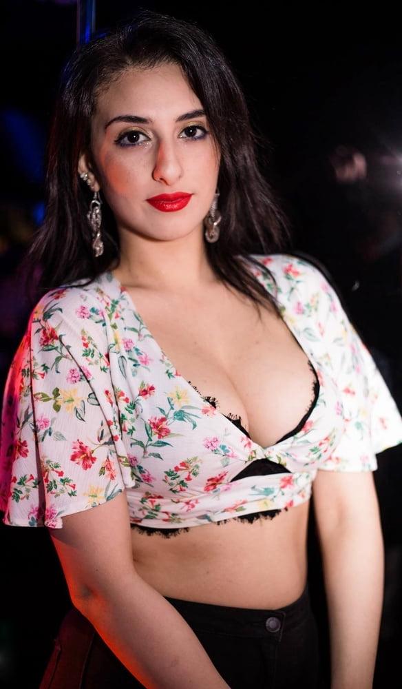 20P Girls partying in club - Paris #96