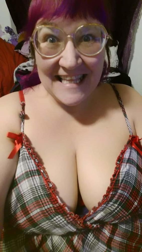 25P Older and hot 161 (No nude selfies)