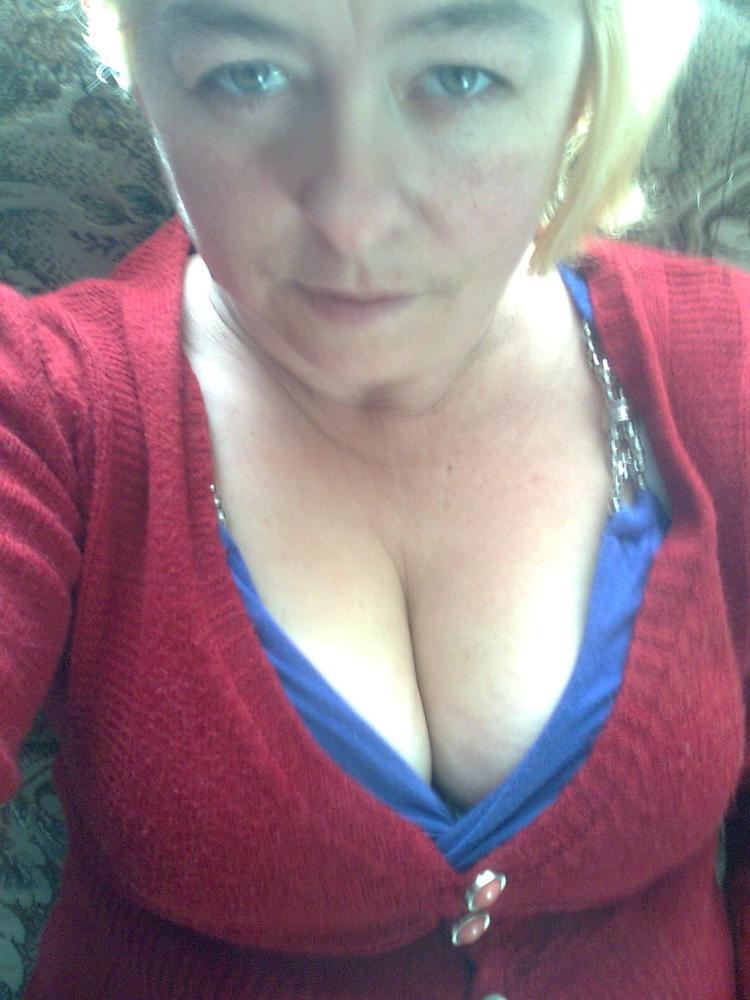 25P Older and hot 161 (No nude selfies)