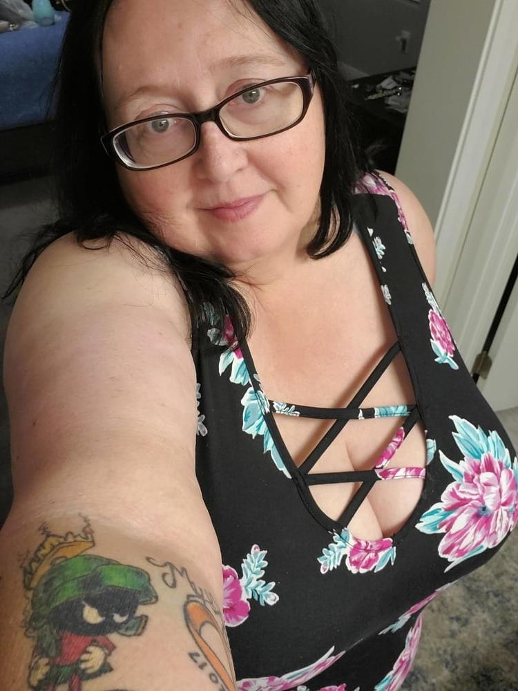 25P Older and hot 161 (No nude selfies)