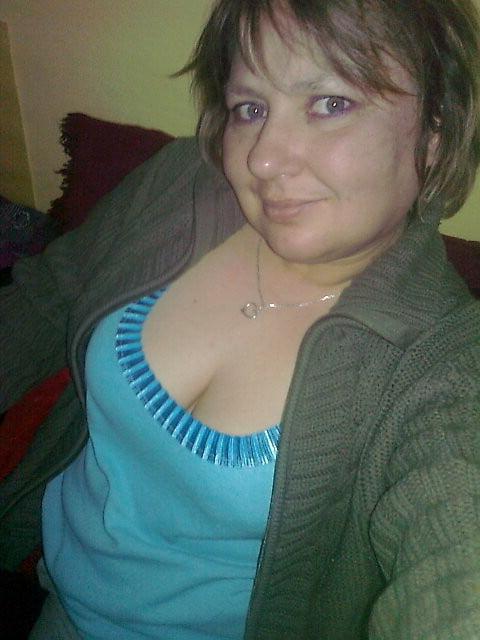 25P Older and hot 161 (No nude selfies)