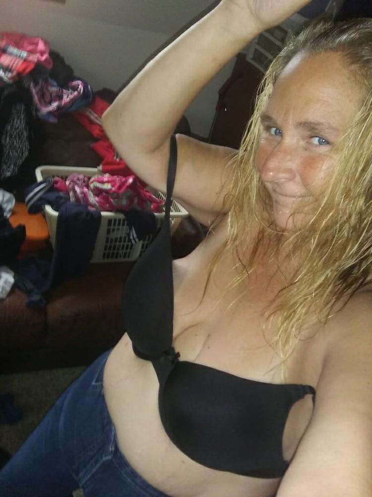 25P Older and hot 161 (No nude selfies)